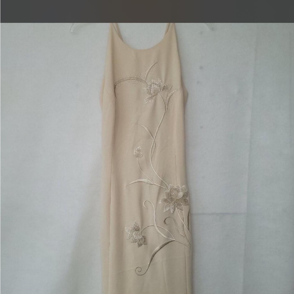 Elegant Cream Floral Embroidered Dress